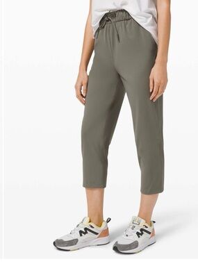 Lululemon Keep Moving Crop 23" 4